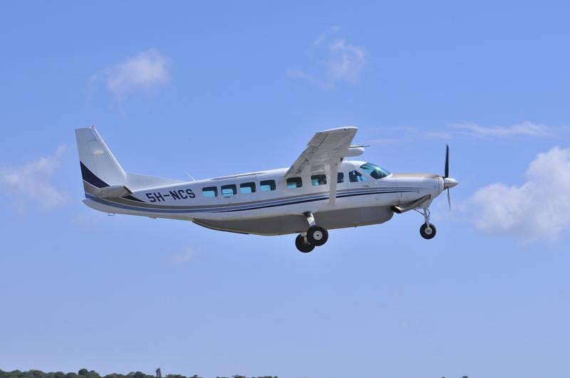 Auric Air-Mafia Island Flight-Mateys Wild Tours.